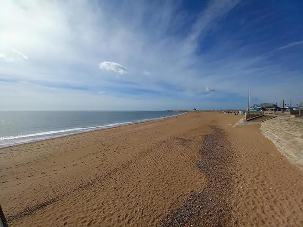 Sohot Stays Royal Sands Seaview Apt Free Parking Sleeps 4 Ramsgate Exteriör bild